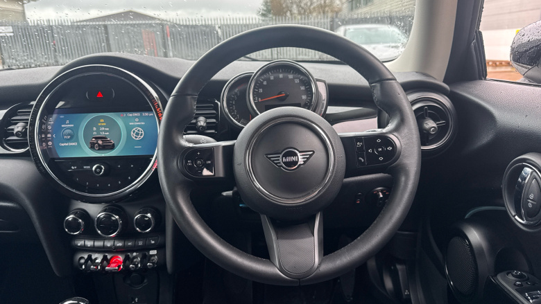 MINI Hatchback 1.5 Cooper Classic 3dr Auto Petrol Hatchback